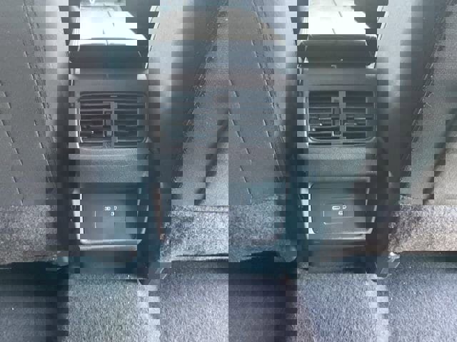 Used 2025 Nissan Rogue SV image 12