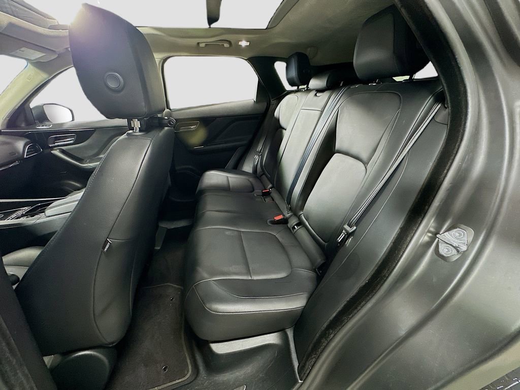 Used 2019 Jaguar F-PACE Premium AWD/4WD image 25