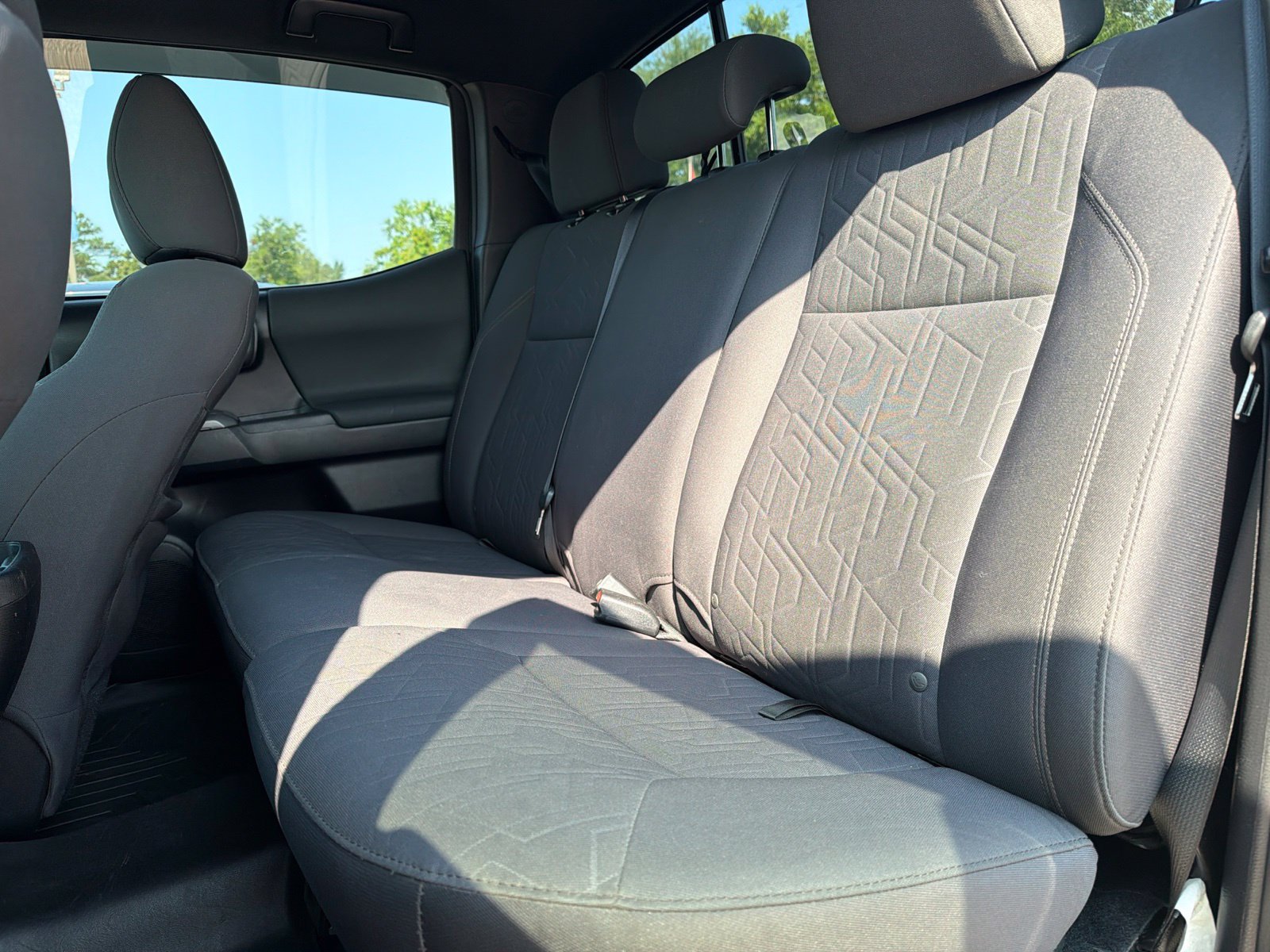 Used 2019 Toyota Tacoma TRD Sport w/ Technology Package AWD/4WD image 12