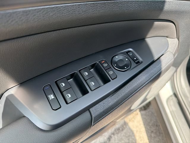 New 2026 Kia Sportage EX FWD image 17