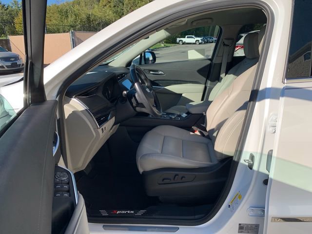 Used 2021 Cadillac XT4 Premium Luxury w/ Driver Awareness Package image 32