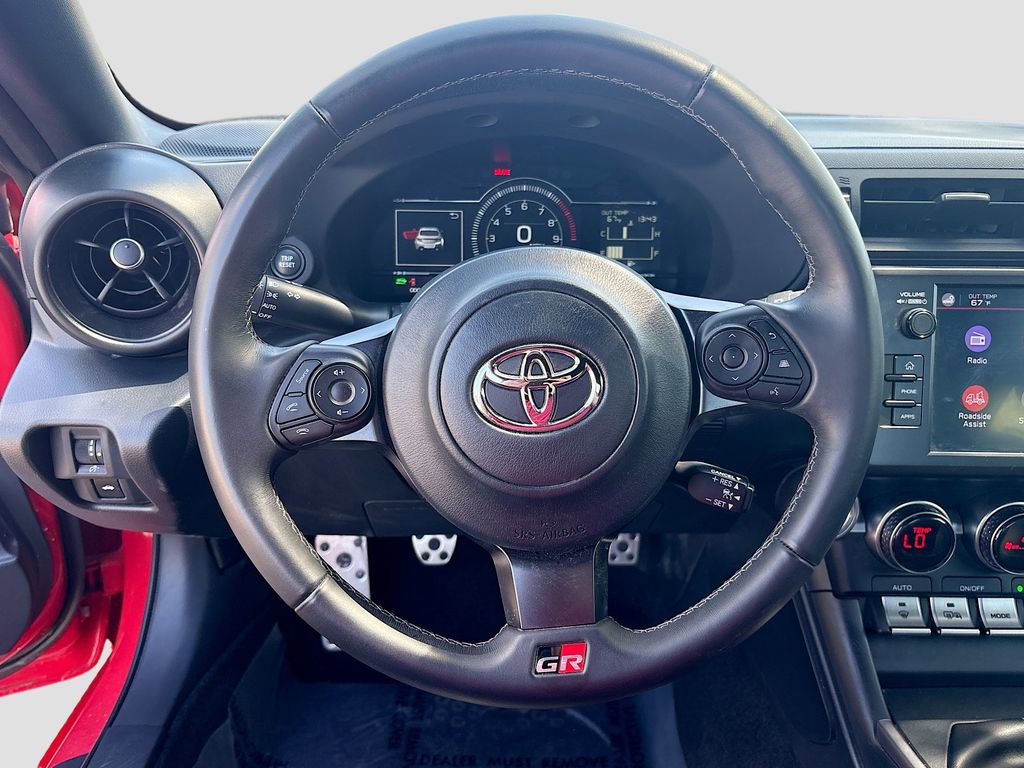 Used 2025 Toyota GR86 Premium w/ ALL Weather Mat Package (TMS) RWD image 11