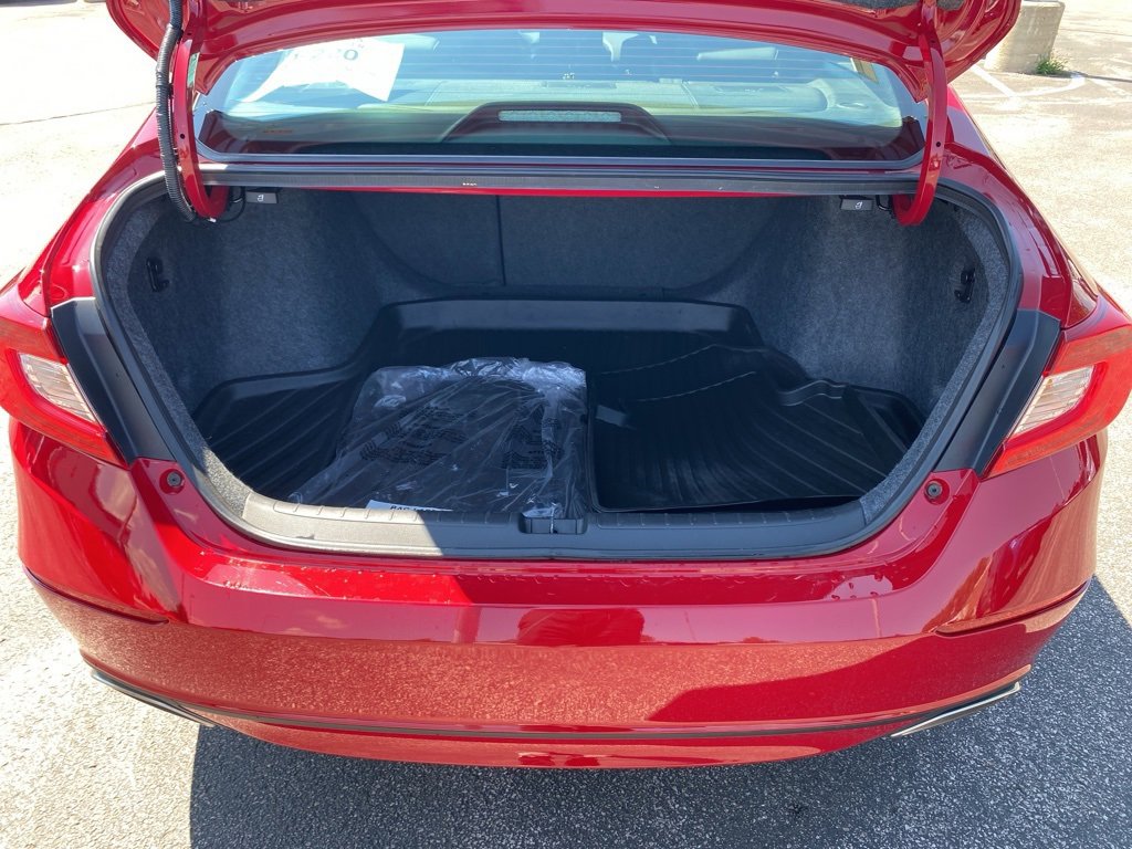 Used 2022 Honda Accord Sport image 9