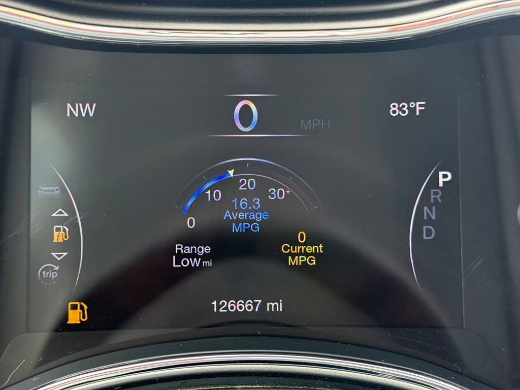 Used 2020 Jeep Grand Cherokee Altitude AWD/4WD image 4