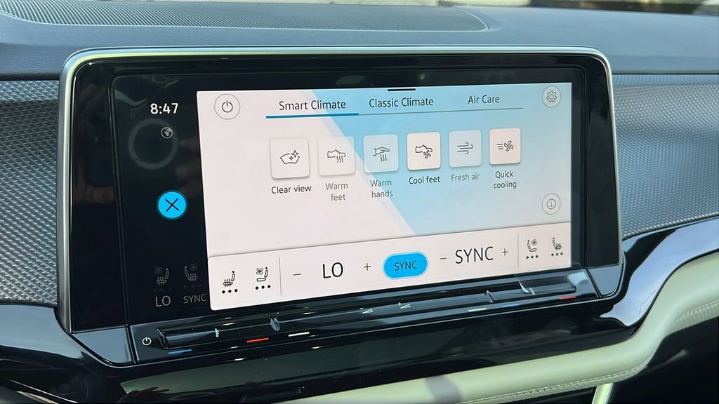 New 2026 Volkswagen Atlas Cross Sport SEL Premium R-Line image 24