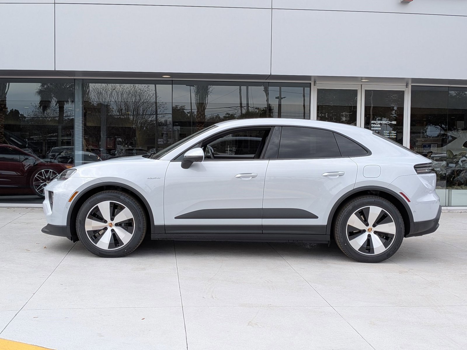 New 2026 Porsche Macan Electric image 2