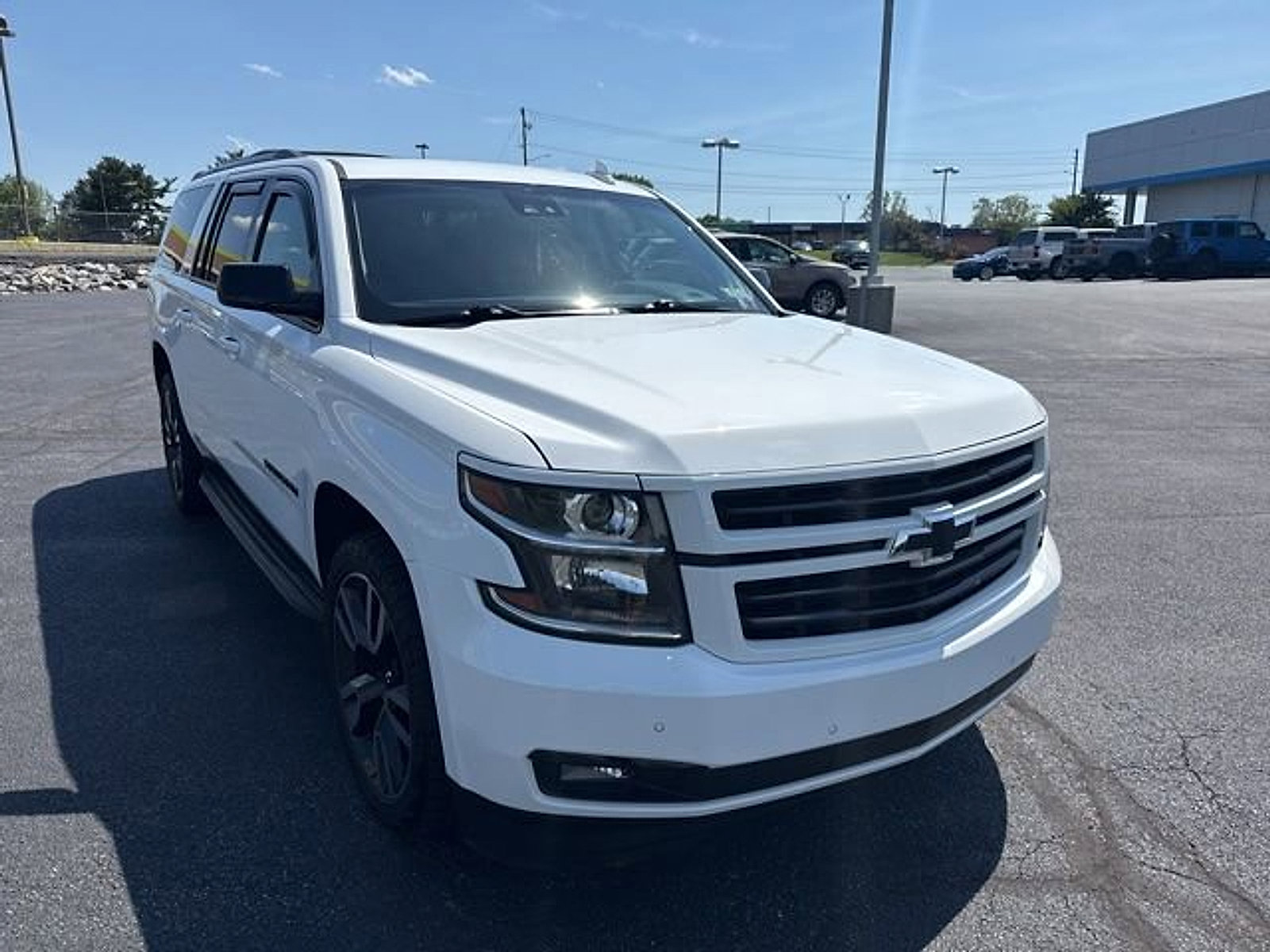 Used 2018 Chevrolet Suburban LT AWD/4WD image 3