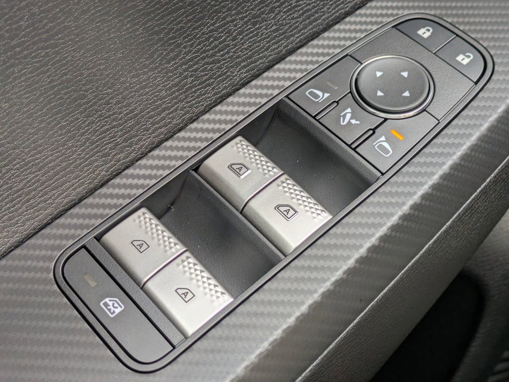 New 2026 Mitsubishi Outlander SE FWD image 24
