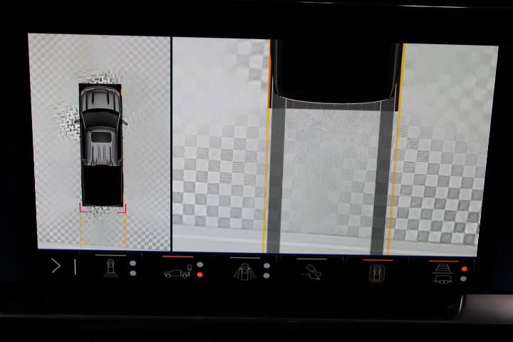 Used 2024 Chevrolet Silverado 1500 LTZ w/ LTZ Premium Package image 51