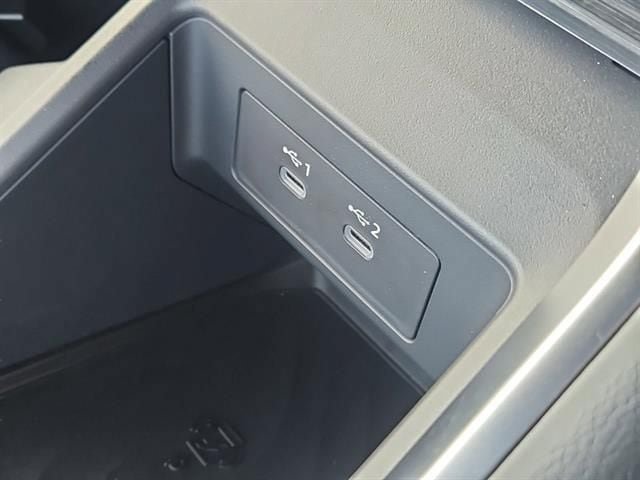 New 2025 Nissan Armada SL w/ Captain's Chari Seat Package AWD/4WD image 17