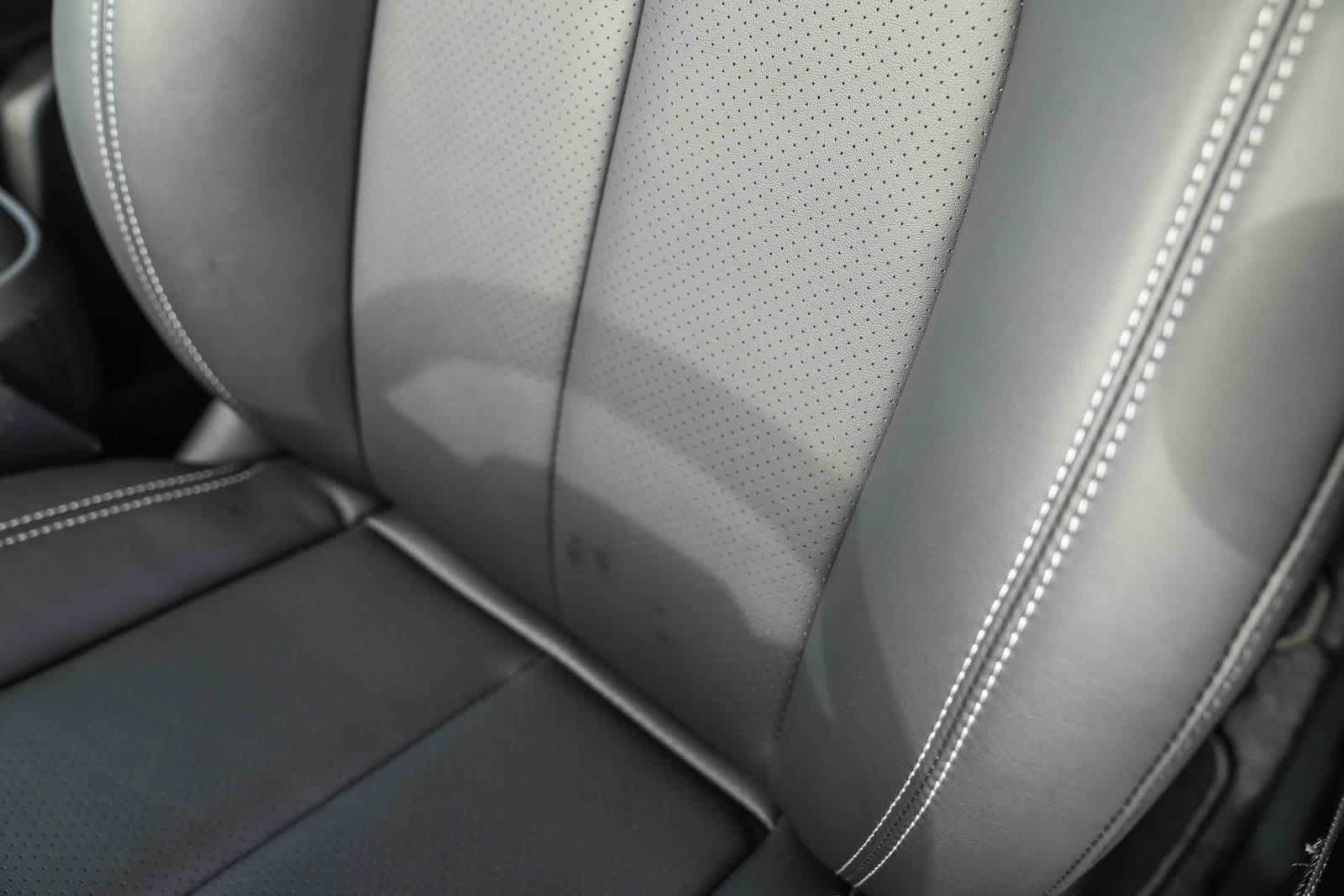 New 2026 Chrysler Pacifica Select FWD image 25