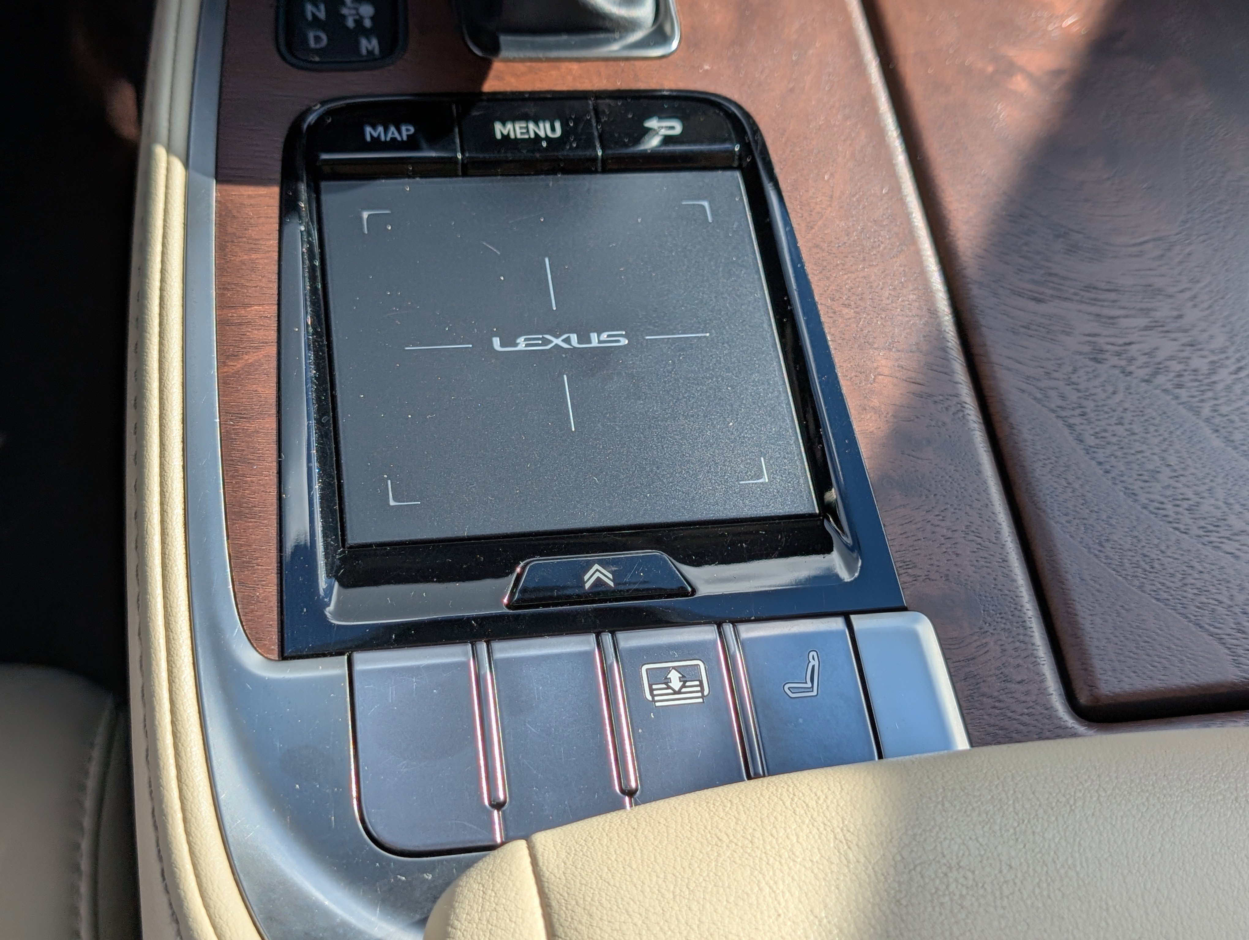 Used 2019 Lexus LS 500 AWD image 25