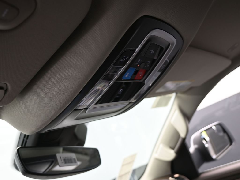 Used 2025 RAM 1500 Limited image 27