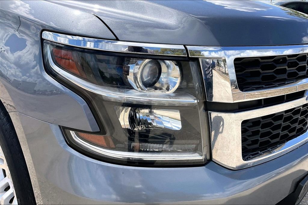 Used 2018 Chevrolet Suburban LT RWD image 33