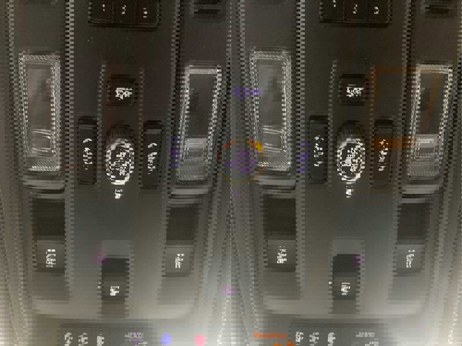 Used 2023 Cadillac Escalade Premium Luxury image 24