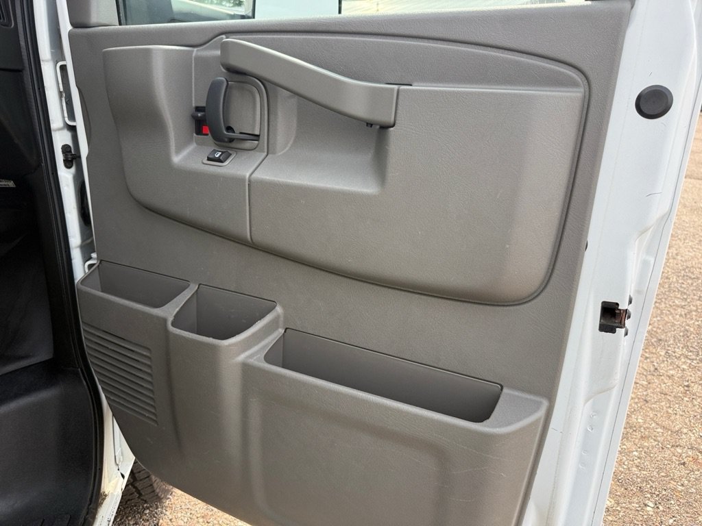 Used 2019 GMC Savana 3500 w/ Power Convenience Package RWD image 23
