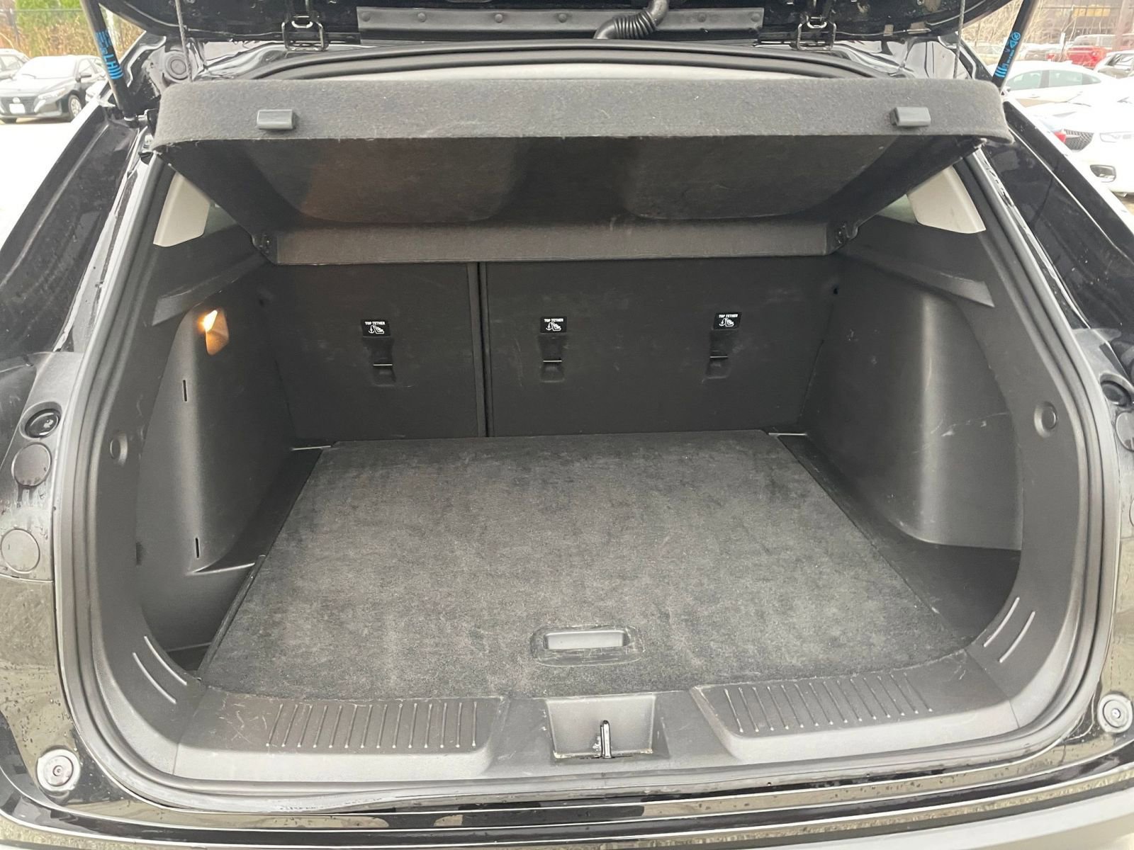 Used 2025 Chevrolet Trax LT image 30