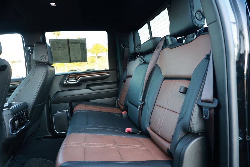 Used 2024 Chevrolet Silverado 2500 High Country AWD/4WD image 36
