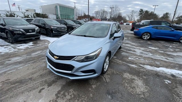 Used 2017 Chevrolet Cruze LT w/ Convenience Package image 5
