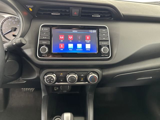 Used 2025 Nissan Kicks Play S image 21