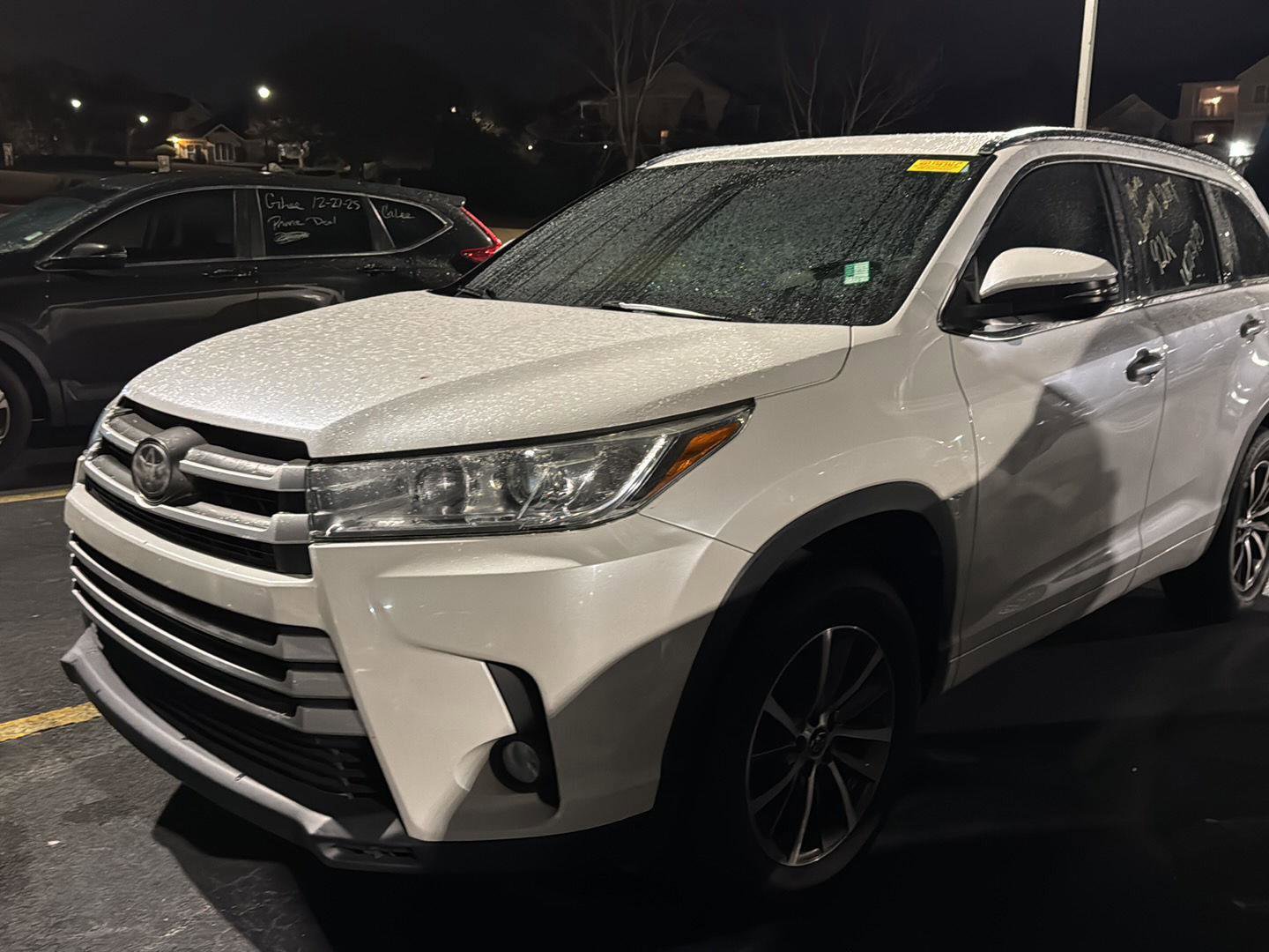 Used 2017 Toyota Highlander XLE image 10