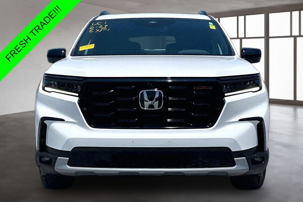 Certified 2024 Honda Pilot TrailSport image 2