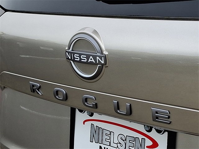 New 2026 Nissan Rogue Platinum image 12
