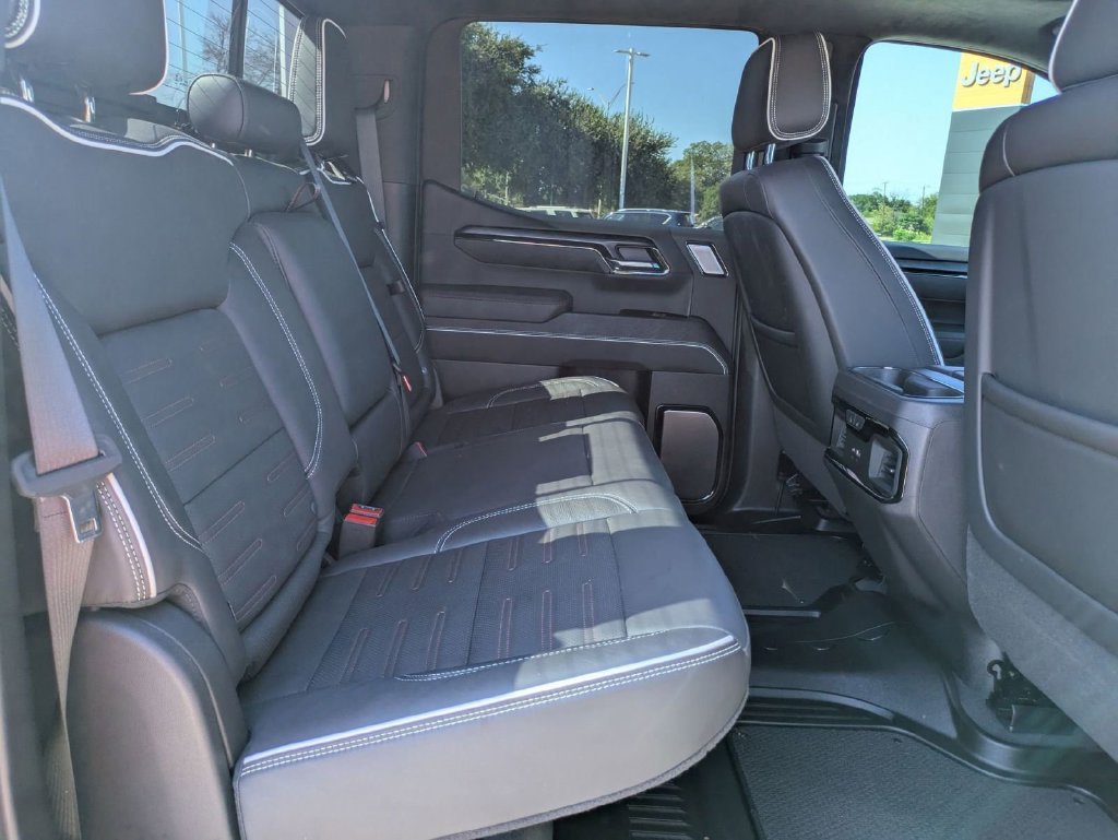 Used 2024 GMC Sierra 1500 AT4X AWD/4WD image 24
