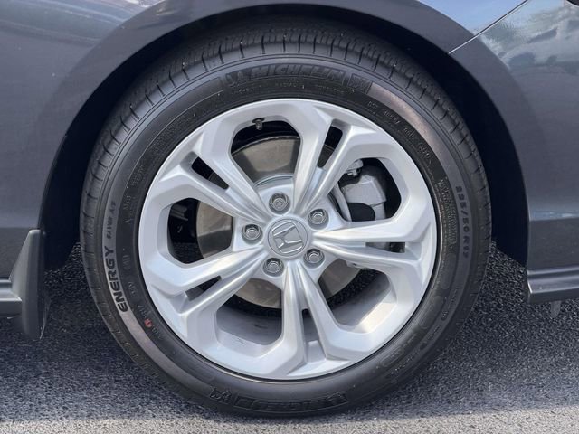 Used 2025 Honda Accord LX image 5