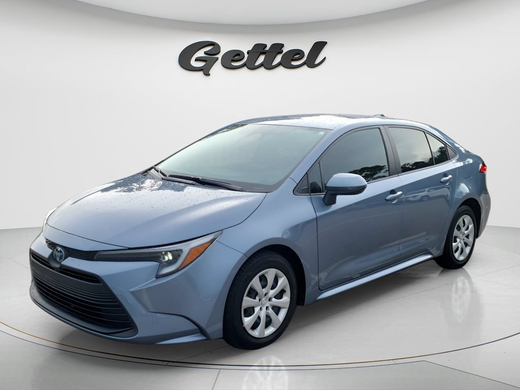 Used 2025 Toyota Corolla LE