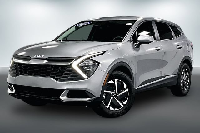 Used 2023 Kia Sportage LX AWD/4WD image 3