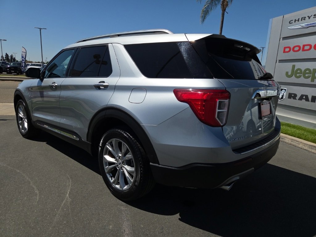 Used 2023 Ford Explorer Limited image 5