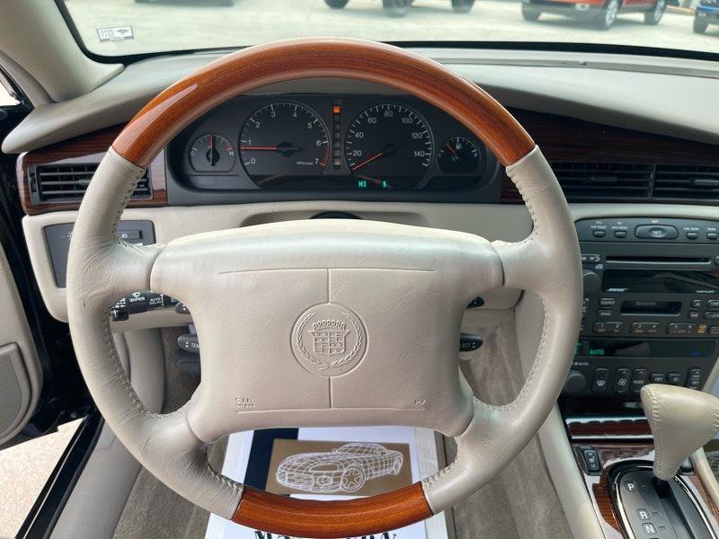 Used 2001 Cadillac Eldorado Touring FWD image 28