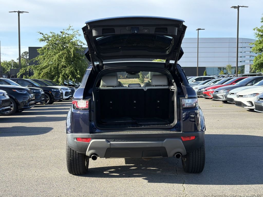 Used 2018 Land Rover Range Rover Evoque SE Premium AWD/4WD image 12