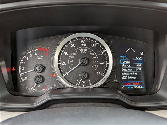 Used 2022 Toyota Corolla LE image 9
