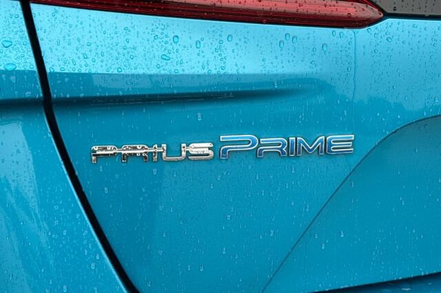 Used 2019 Toyota Prius Prime Plus FWD image 25