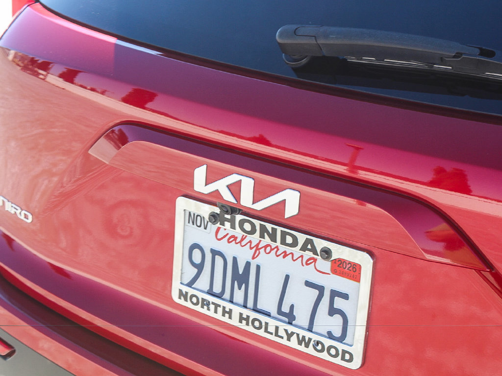 Used 2023 Kia Niro EX FWD image 8
