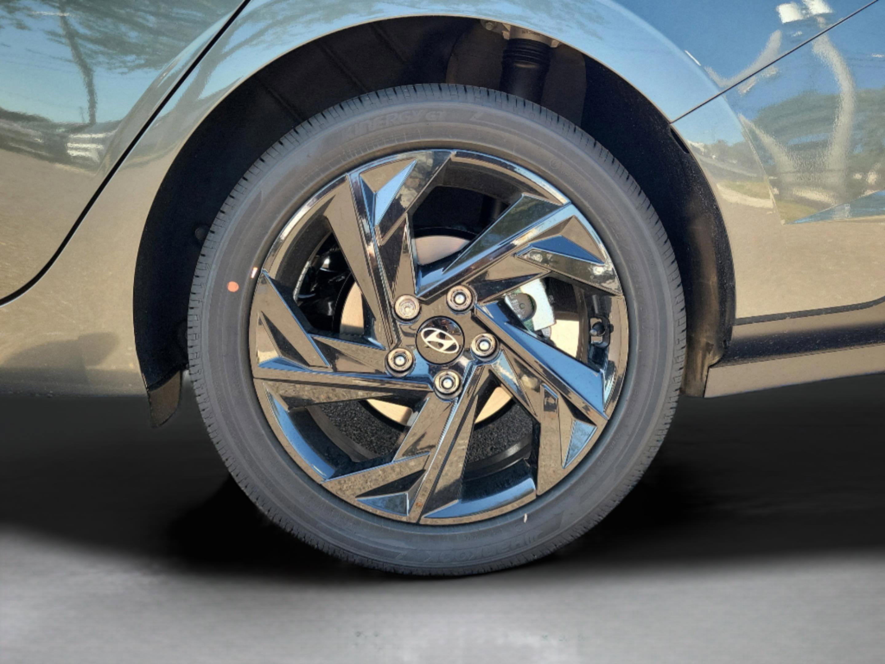 New 2026 Hyundai Elantra SEL Sport w/ Cargo Package image 32