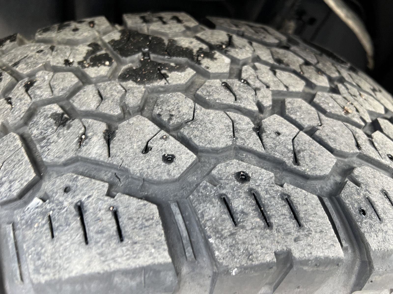 Used 2021 Ford F250 Platinum w/ FX4 Off-Road Package image 9