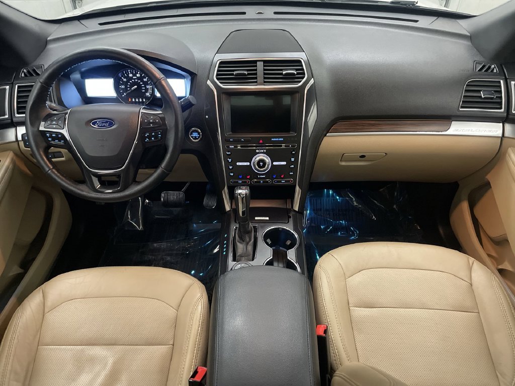 Used 2017 Ford Explorer Limited AWD/4WD image 15