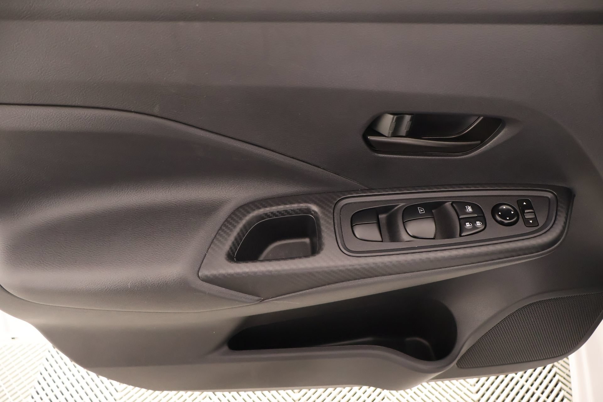 Used 2024 Nissan Versa S w/ S Plus Package FWD image 14