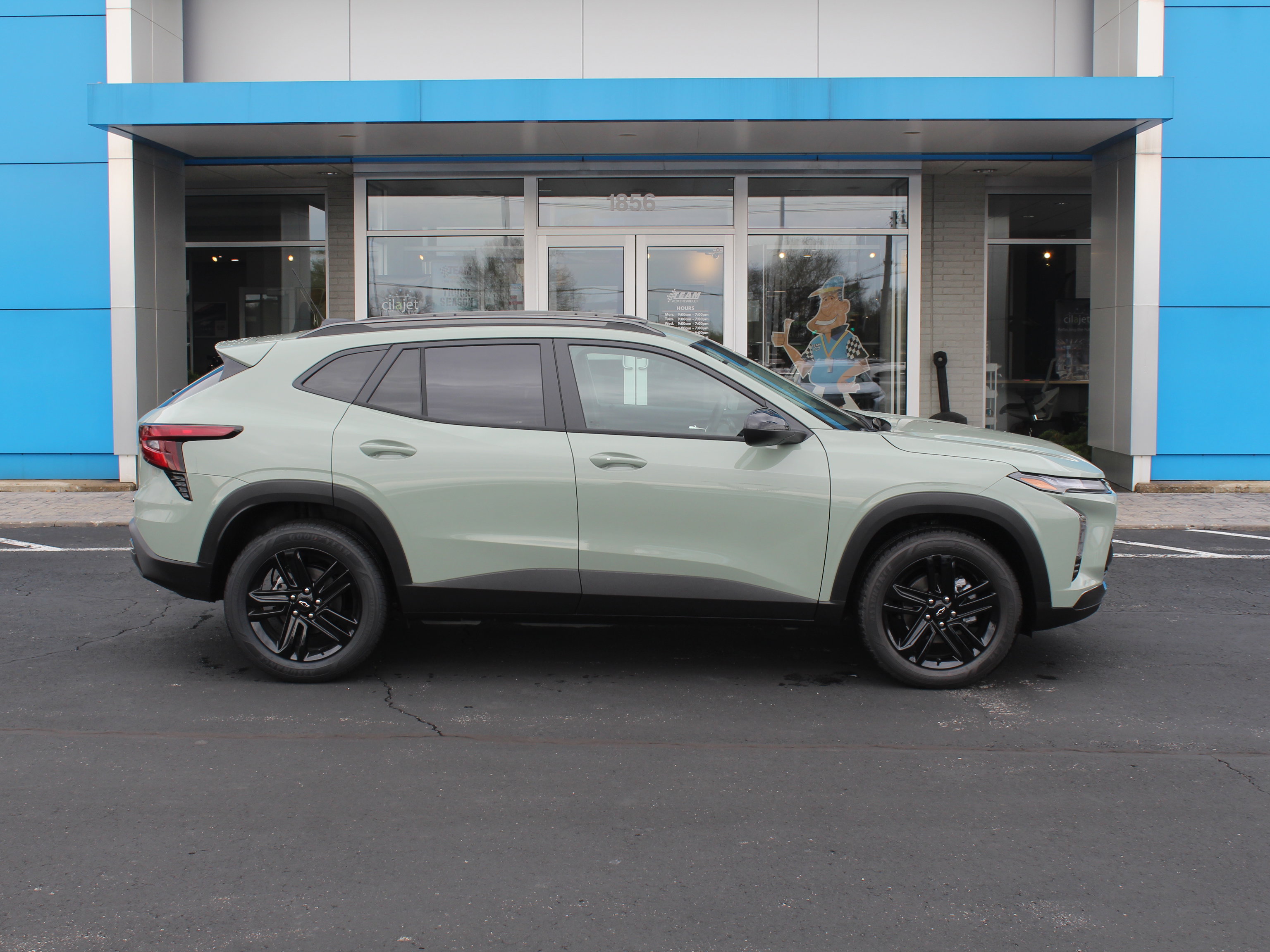 New 2026 Chevrolet Trax ACTIV image 3