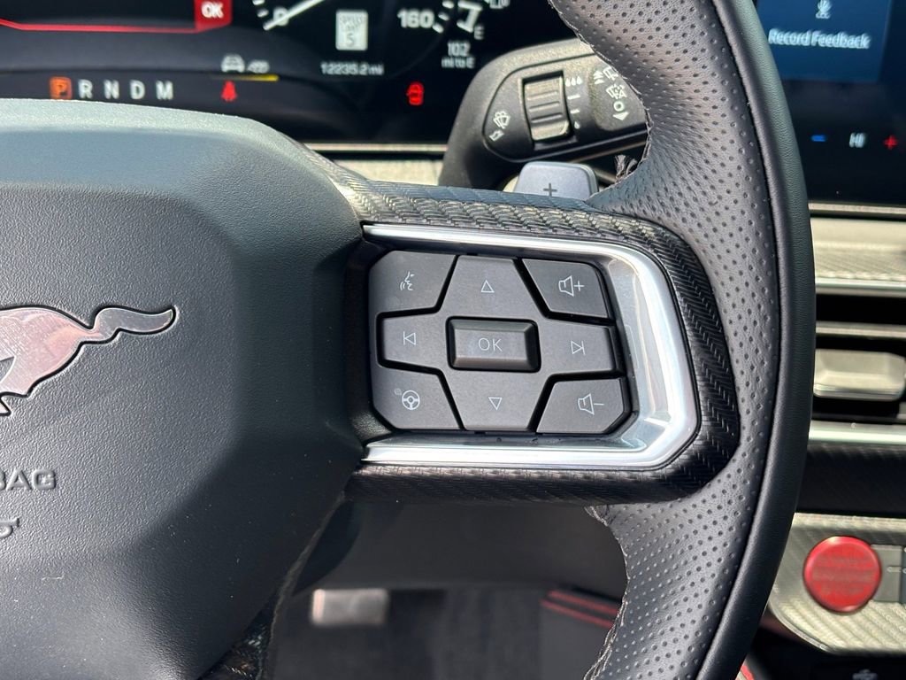 Used 2025 Ford Mustang GT Premium RWD image 18