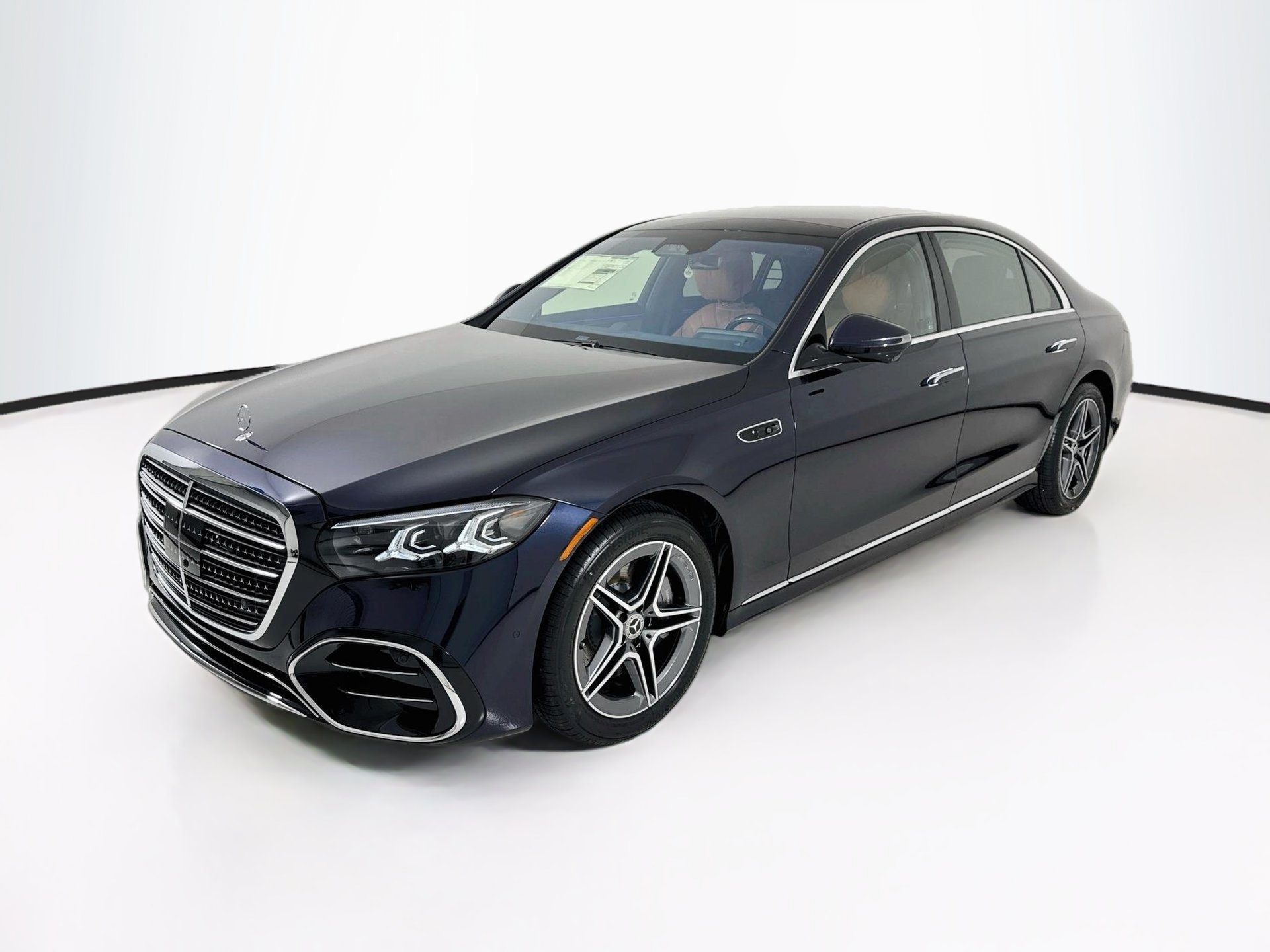 New 2027 Mercedes-Benz S 580 4MATIC Sedan image 3