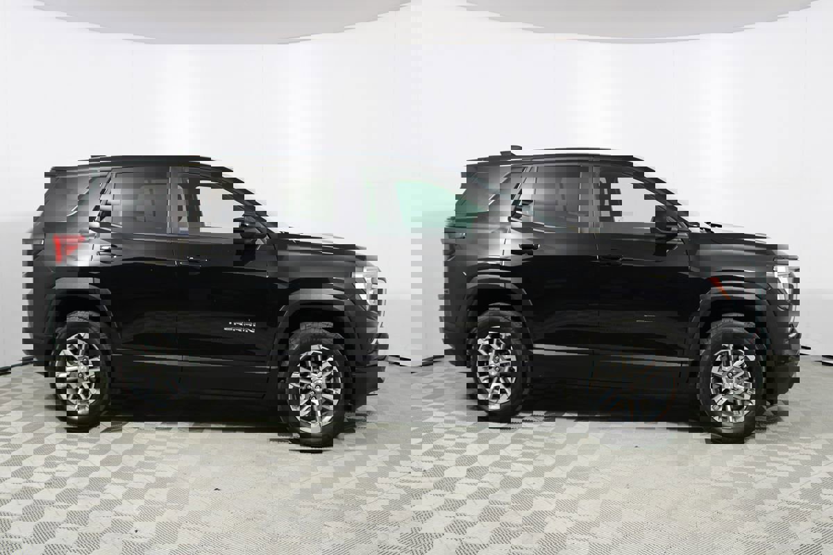 Used 2025 GMC Terrain Elevation image 35