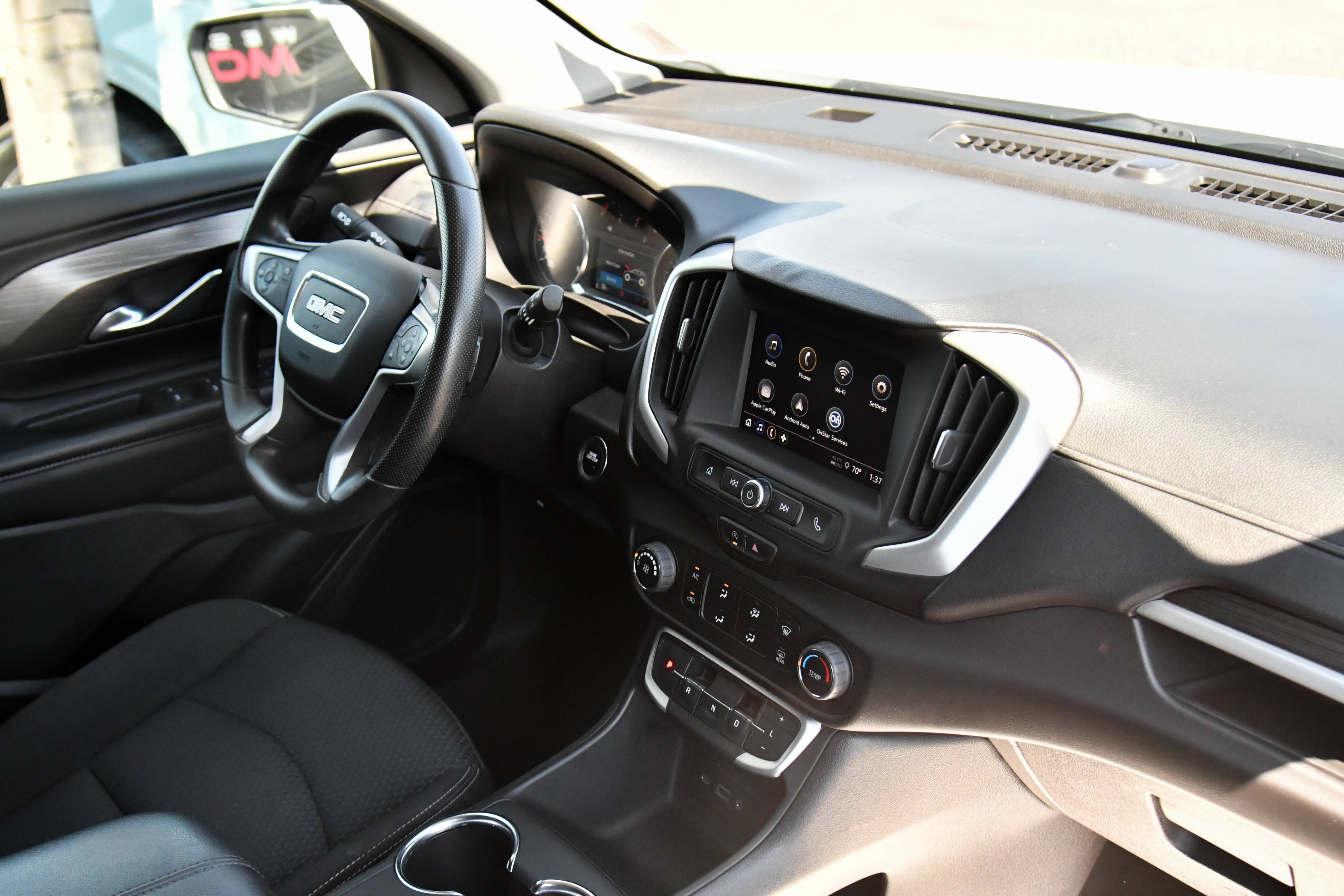 Used 2024 GMC Terrain SLE FWD image 40
