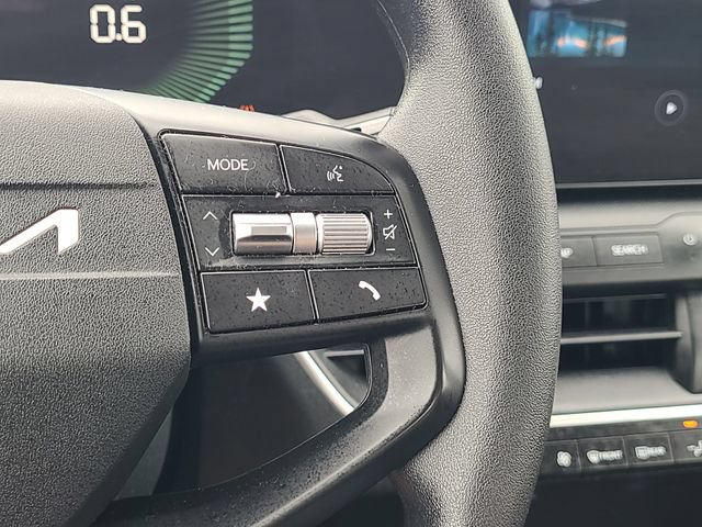 Used 2025 Kia K4 FWD image 18