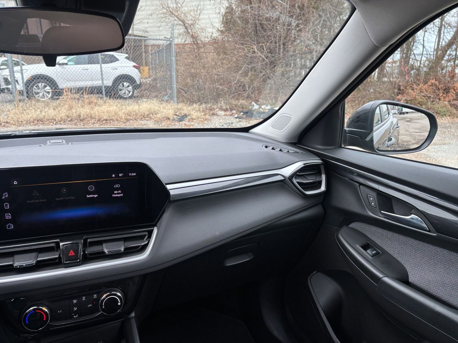 Used 2025 Chevrolet TrailBlazer LT FWD image 36