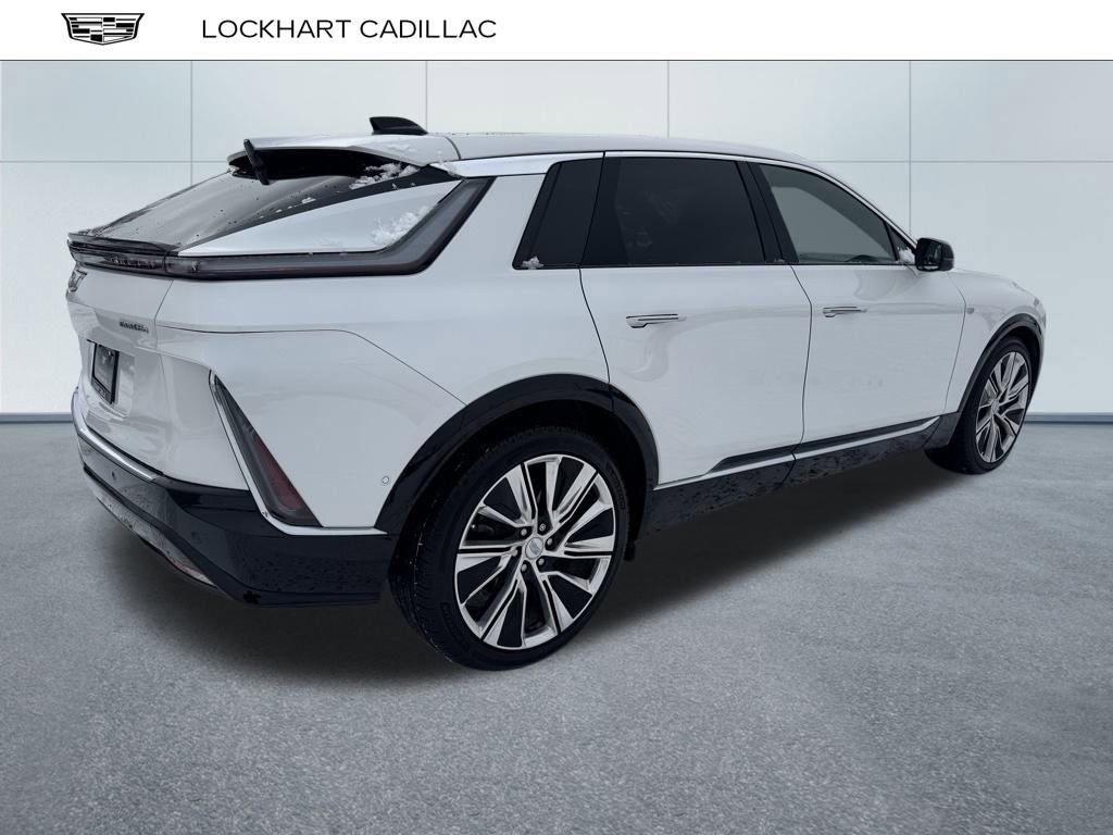 Certified 2024 Cadillac Lyriq Luxury w/ LPO, Floor Liner Package image 3