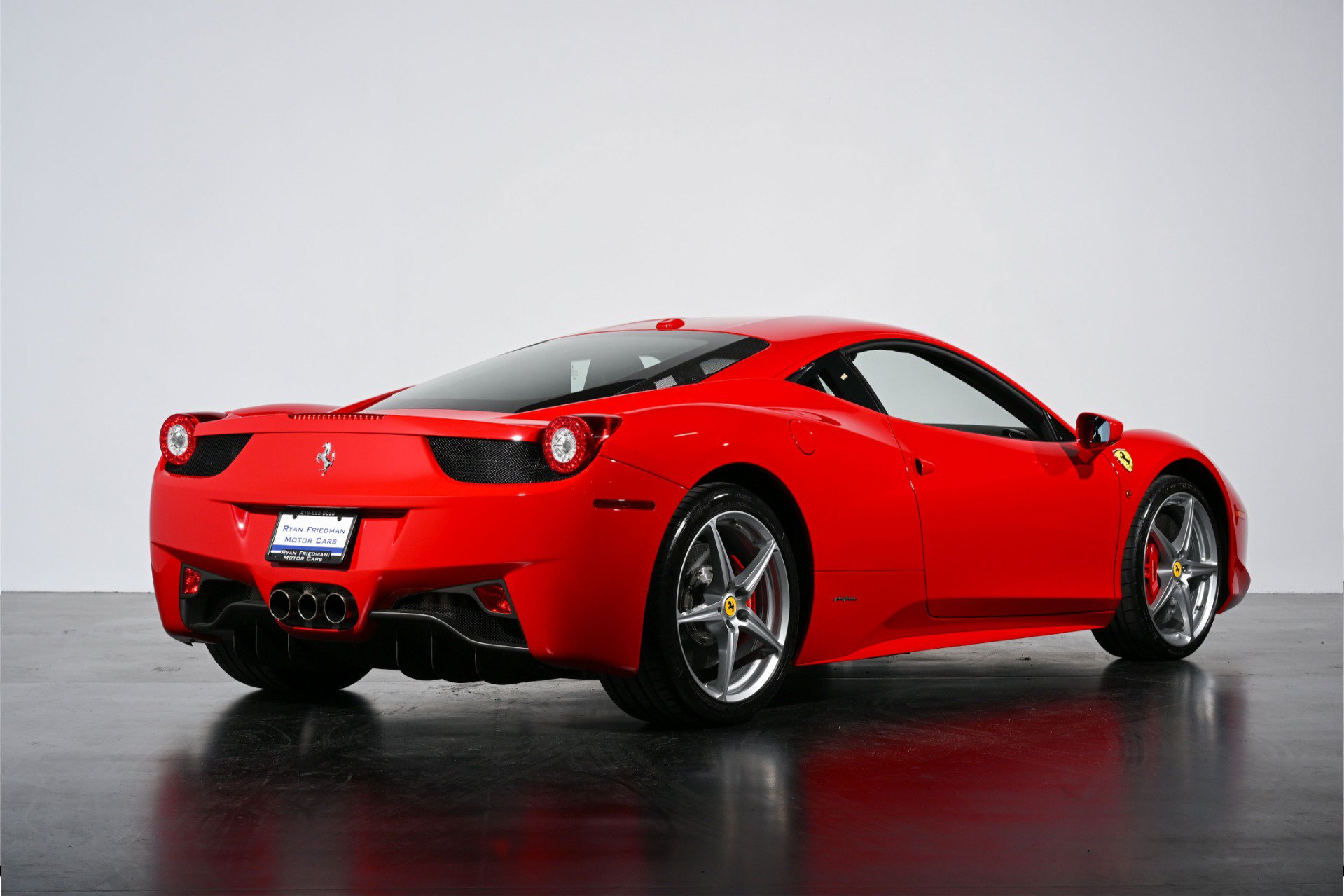 Used 2014 Ferrari 458 Italia Coupe RWD image 3